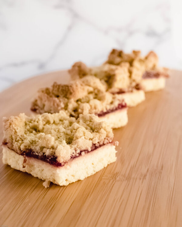 Raspberry Crumble Bar